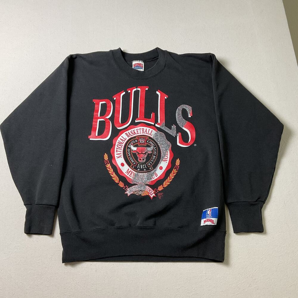 Vintage NBA Bulls NUTMEG Made in USA Black Long Sleeve Adult L Sweatshirt
